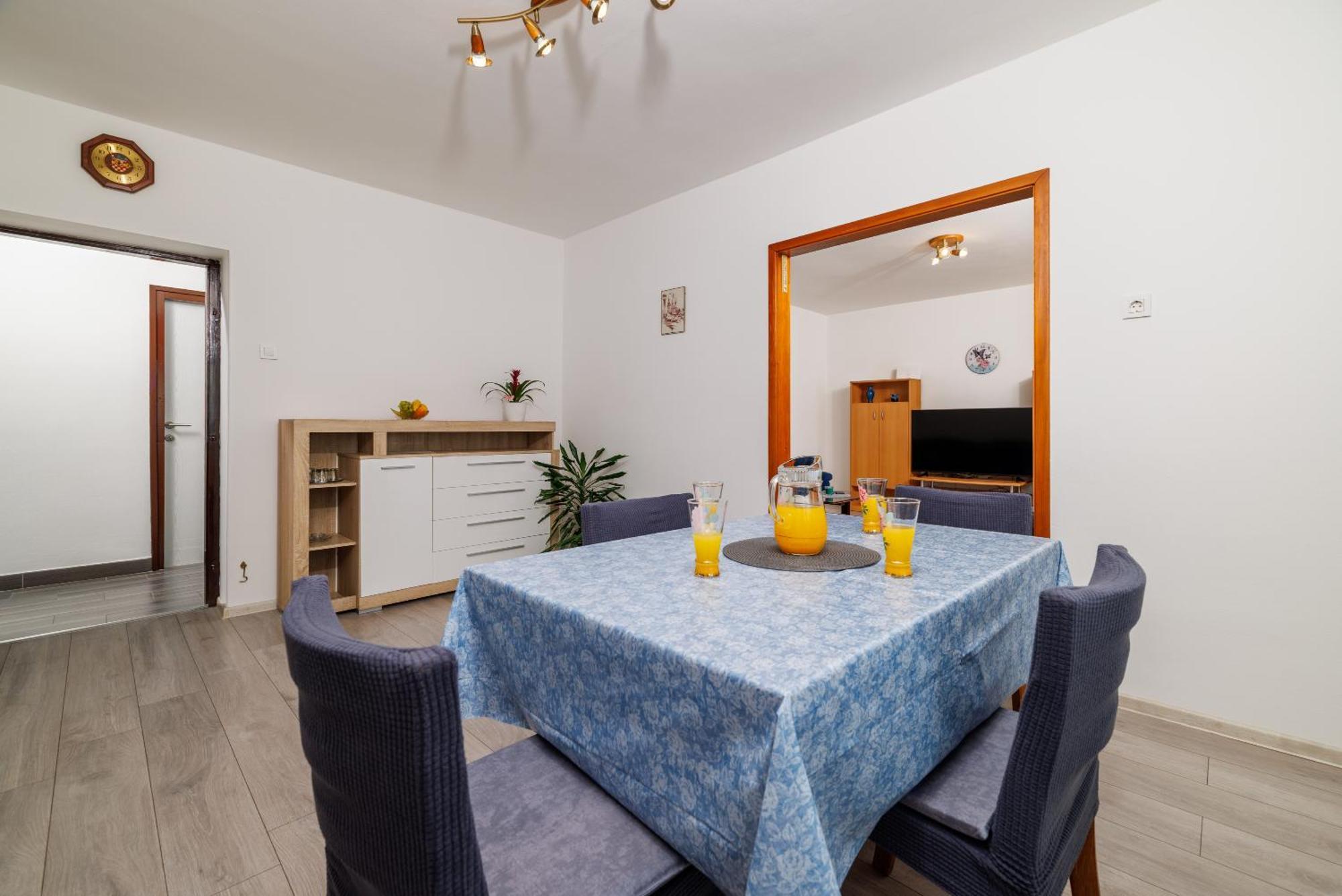 Tus A2 Apartment *